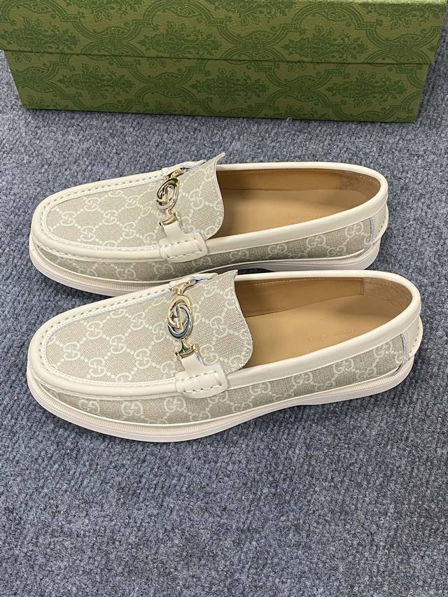 G家 顶级p: Size：39-44 男38.45.46订做 Gucci2024古奇男士最新新款休闲鞋！官网同步上市，绝对的奢华打造，鞋面:牛皮 磨砂牛皮，内里